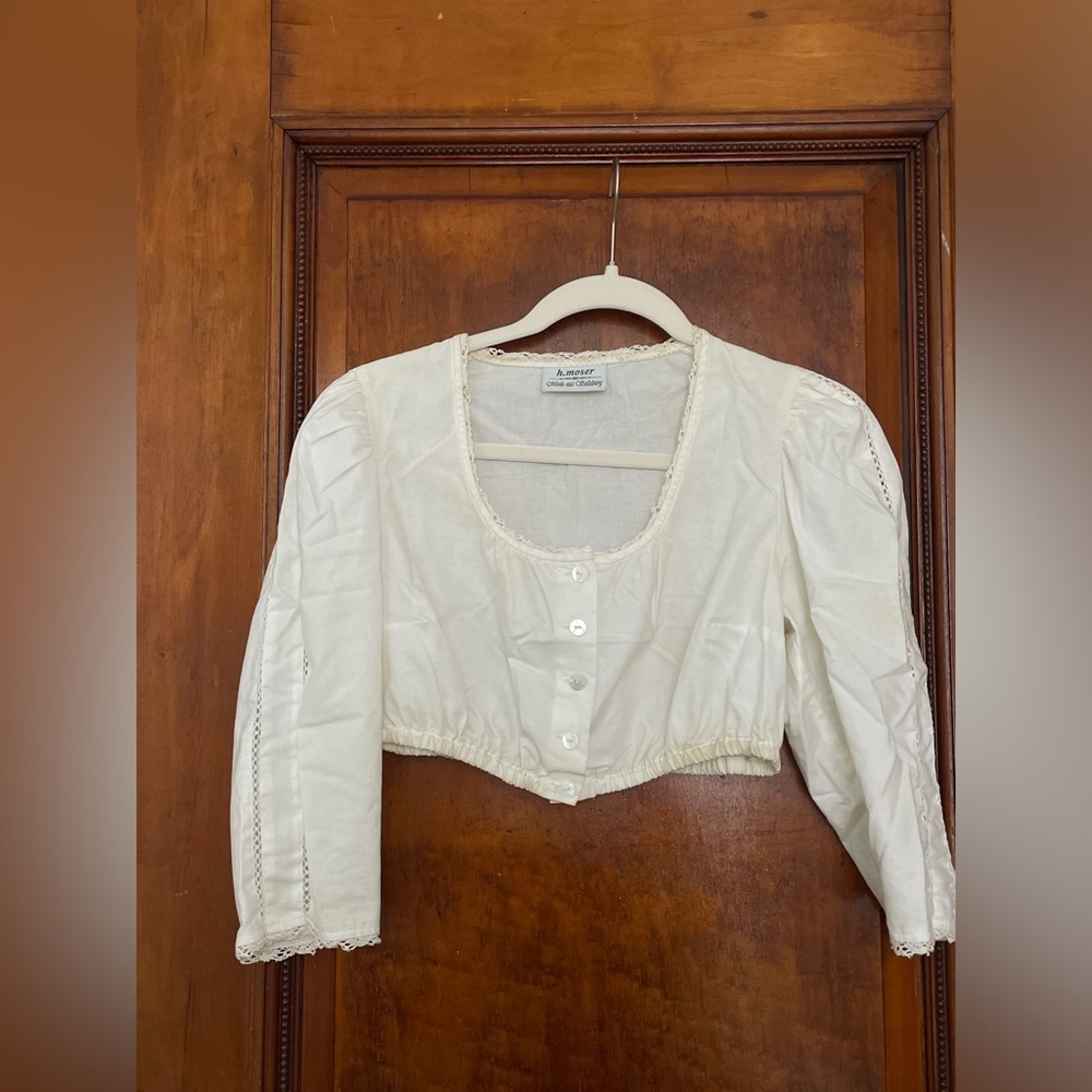 Vintage milkmaid crop top puffy sleeves